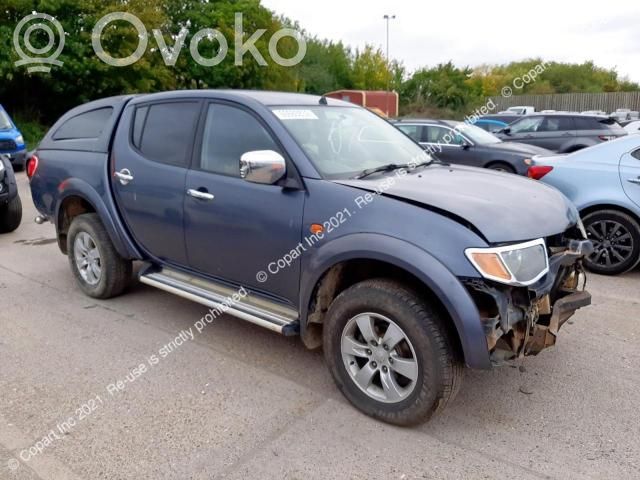 L200 L200, L300, L400 Space Gear  MR992670