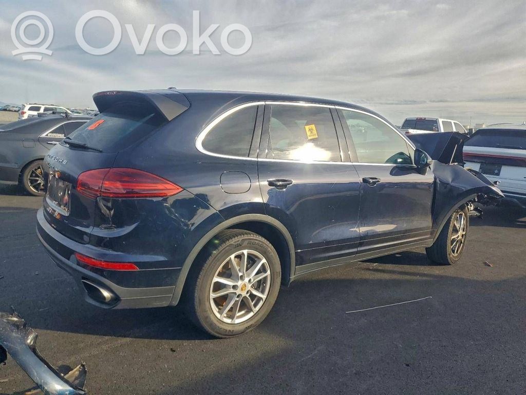 Cayenne (92A) Cayenne  7P5867501