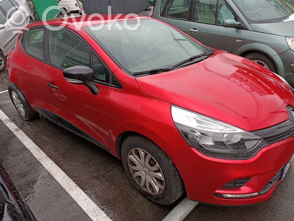 Clio III Clio  6700003800A