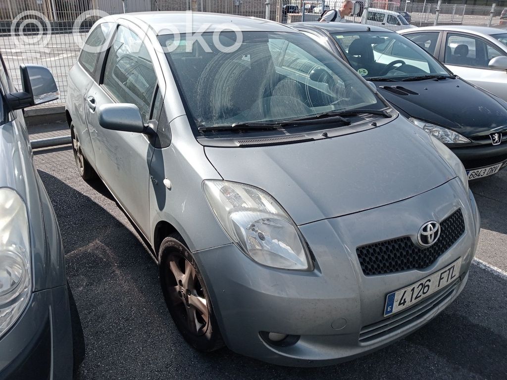 Yaris Yaris  E632358R