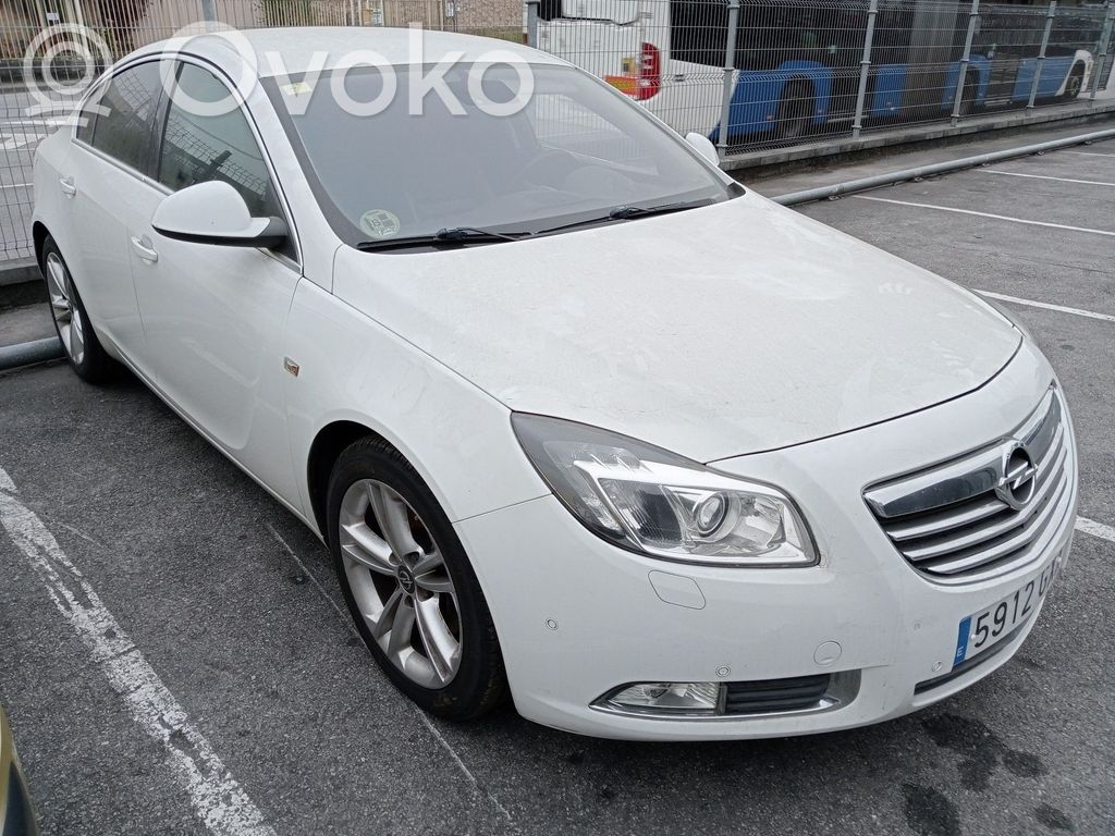Insignia A Insignia  13502582