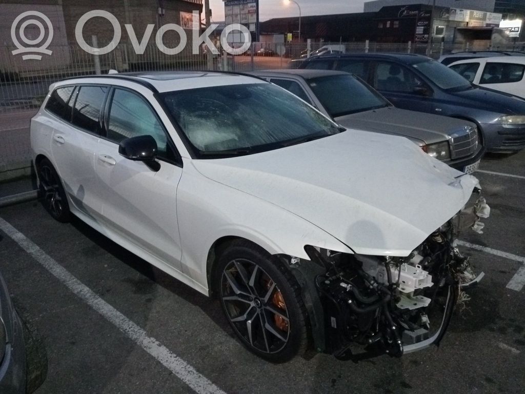 V60 V60, V60 Cross Country  B4204T48