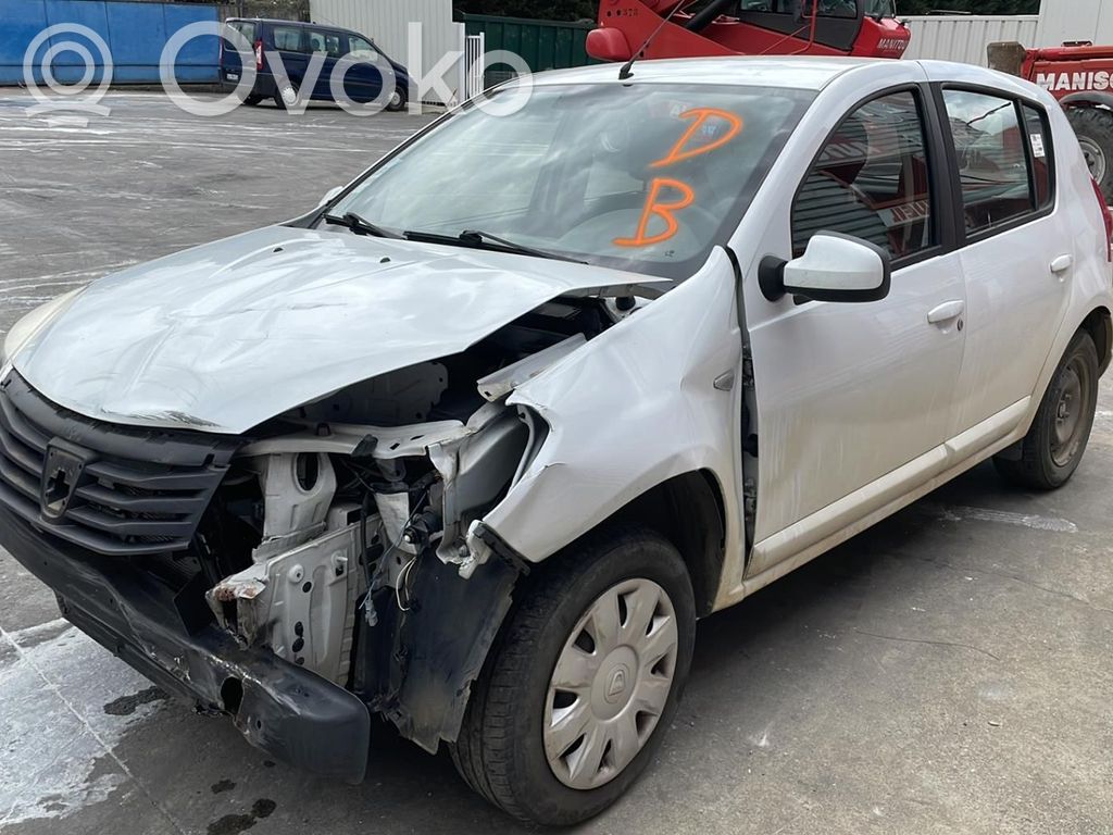 Sandero Sandero, Sandero Stepway  821018232R