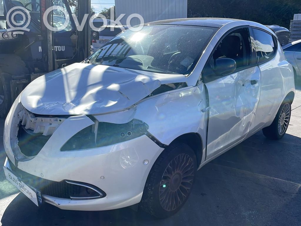 Ypsilon Ypsilon  71773809