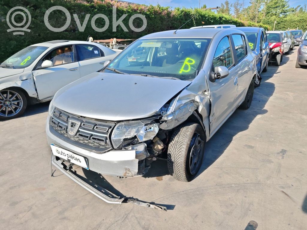 Sandero Sandero, Sandero Stepway