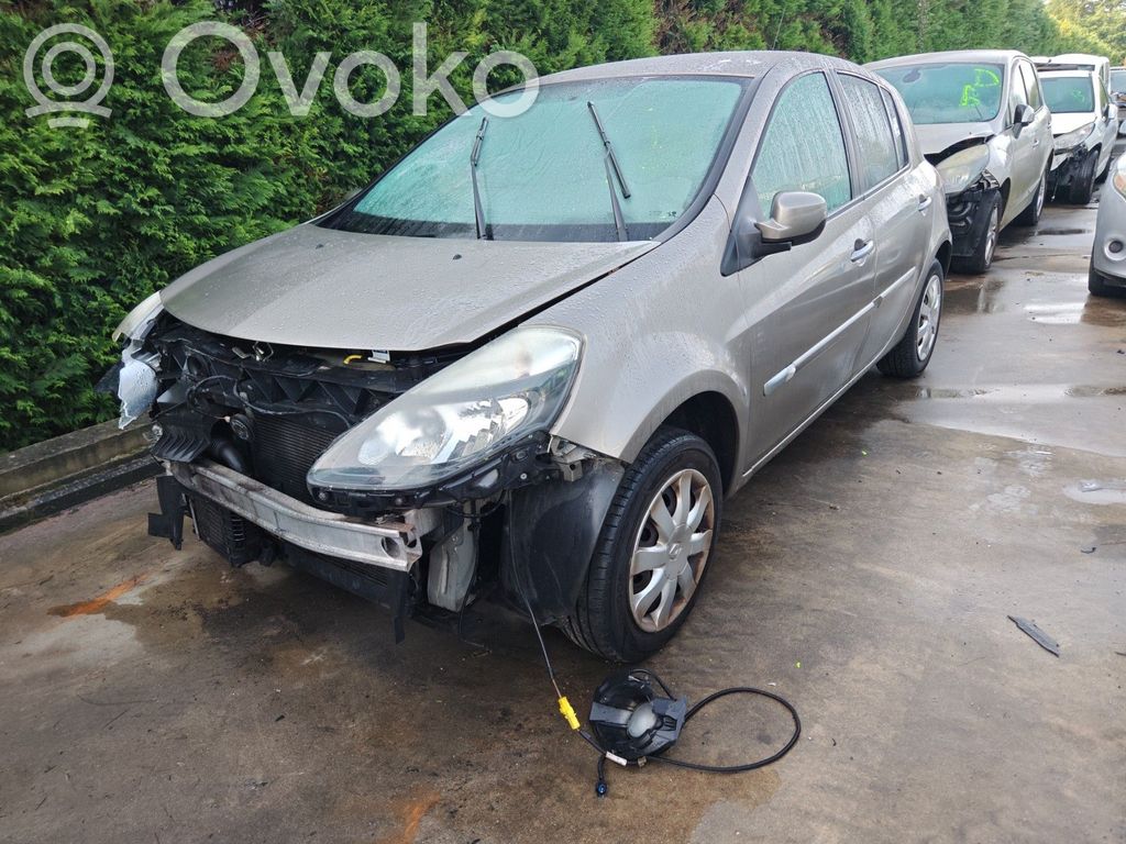 Clio III Clio  7701479250