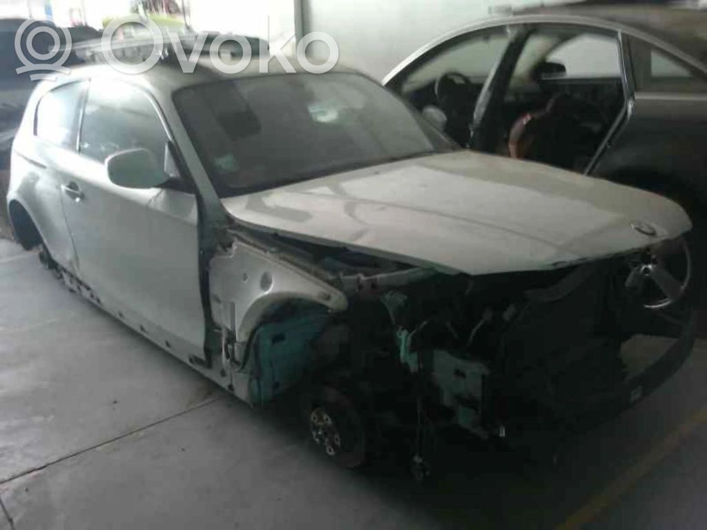 1 E81 E87 Series 1  61316951252