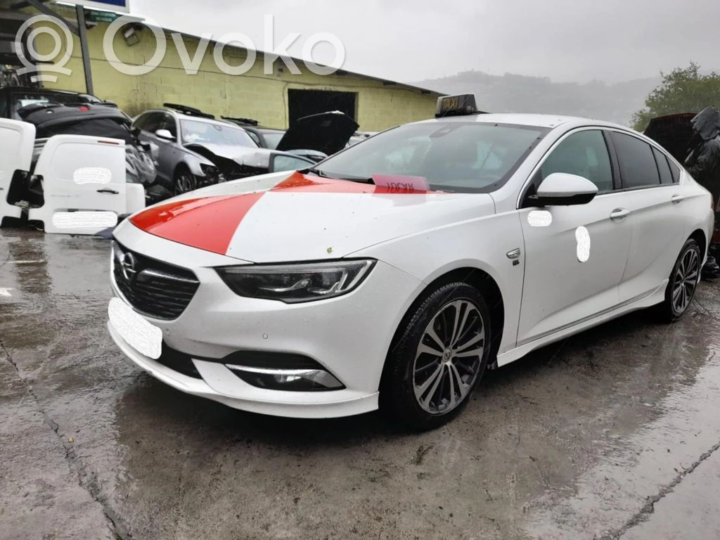 Insignia A Insignia  39177121