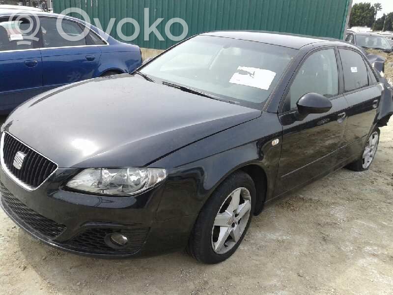 Exeo (3R) Exeo  8D0199379AR
