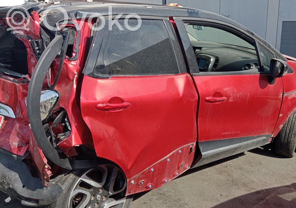 Captur Captur  E10670325