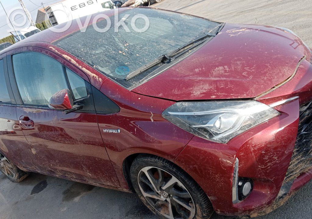 Yaris Yaris  8946552670