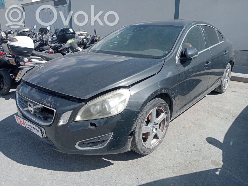 S60 S60  31349859