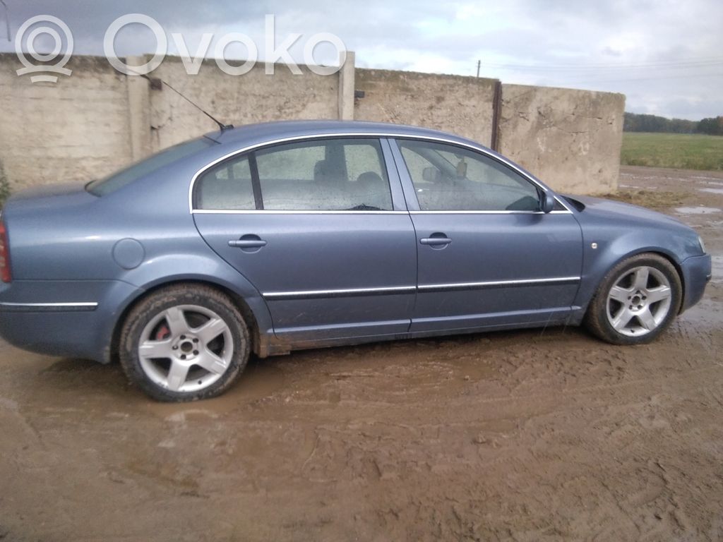 Superb B5 (3U) Superb  3B0941333B