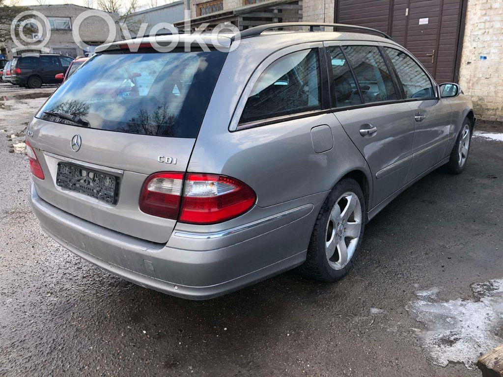E W211 E-class, AMG (W124, W210, W211, W212, W213, C207, W238)  A2118203226