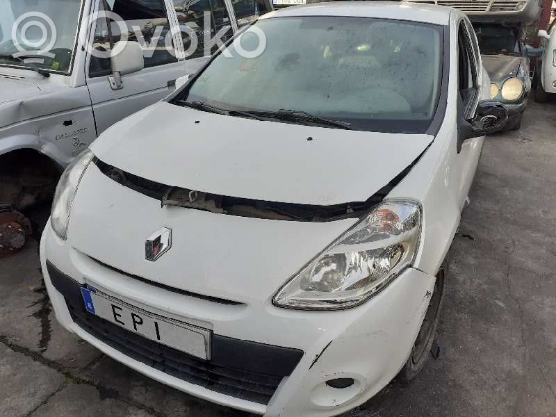 Clio III Clio  8201060299A