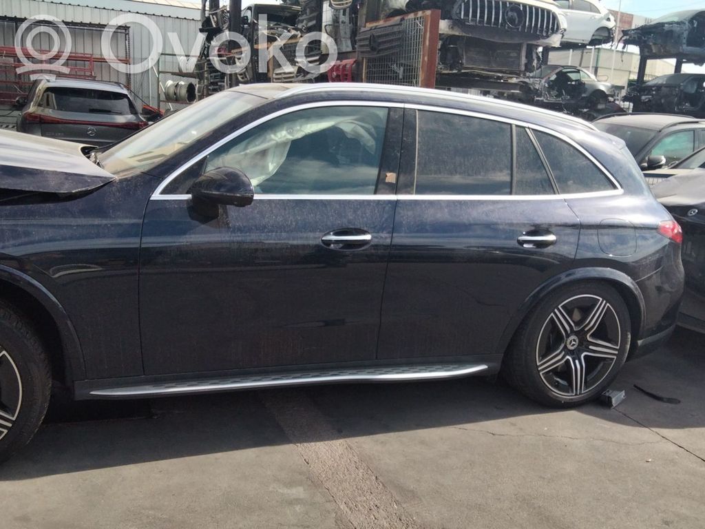 GLC X253 C253 GLC-class