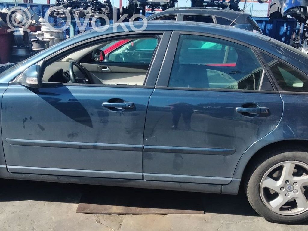 S40 S40, V40