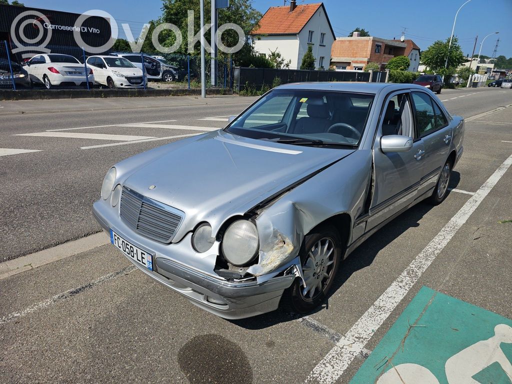 E W210 E-class, AMG (W124, W210, W211, W212, W213, C207, W238)  2108101276