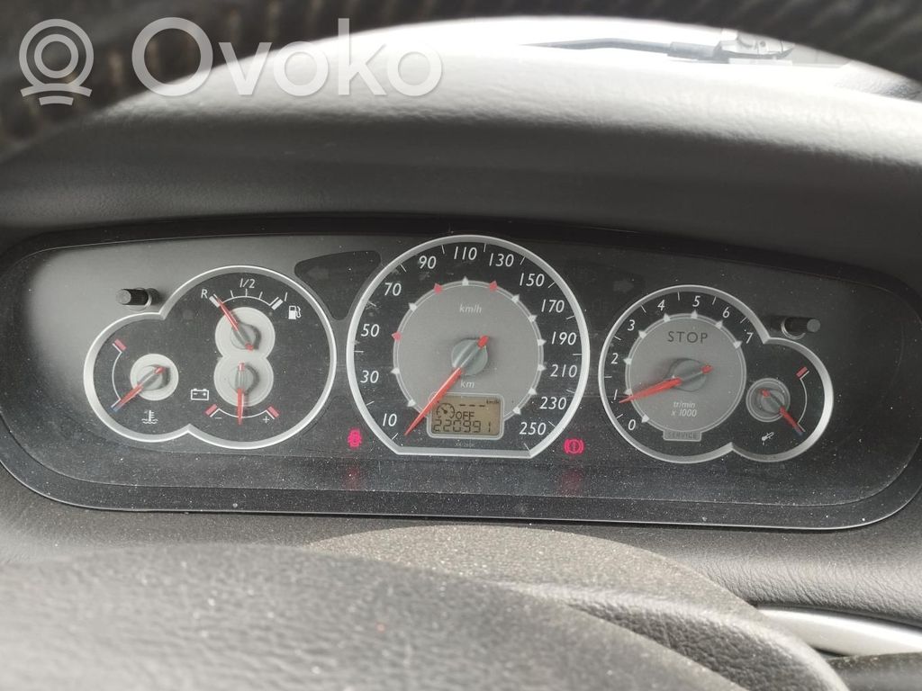 C5 C5, C5 Aircross  9008F4