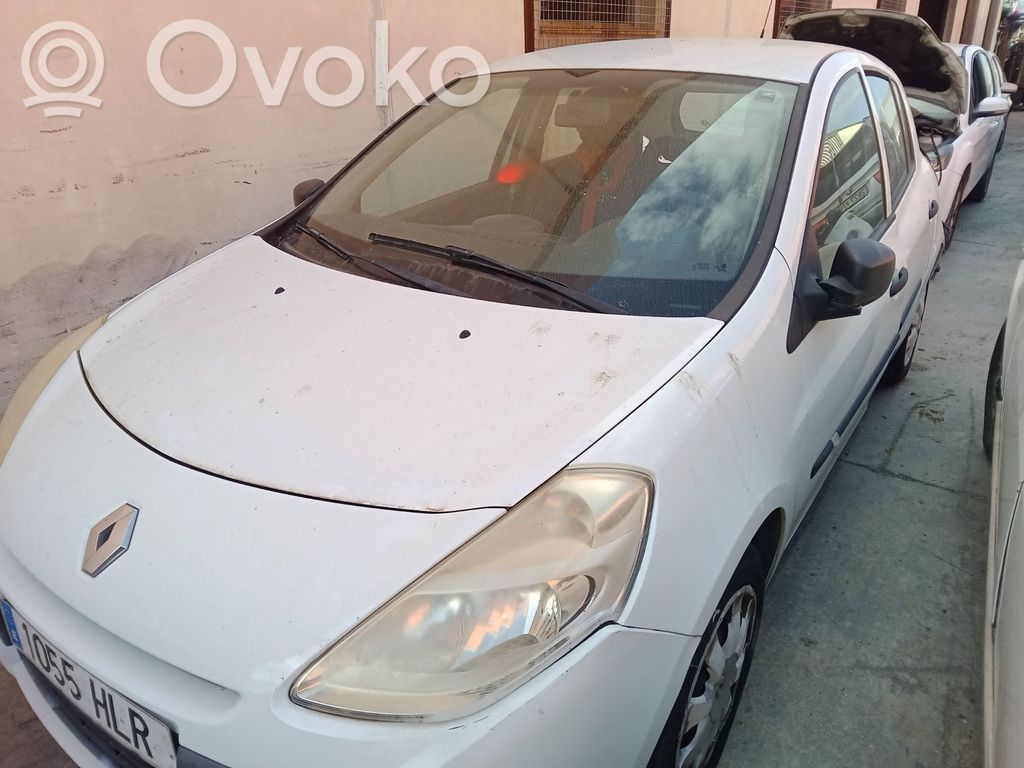 Clio III Clio  8200747140