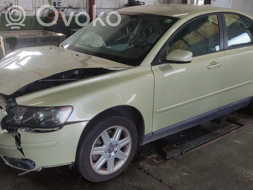 S40 S40, V40  36050997