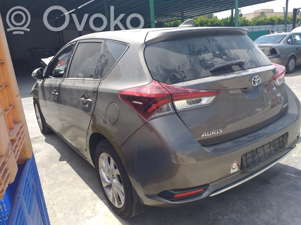 Auris E180 Auris  F70CS1815