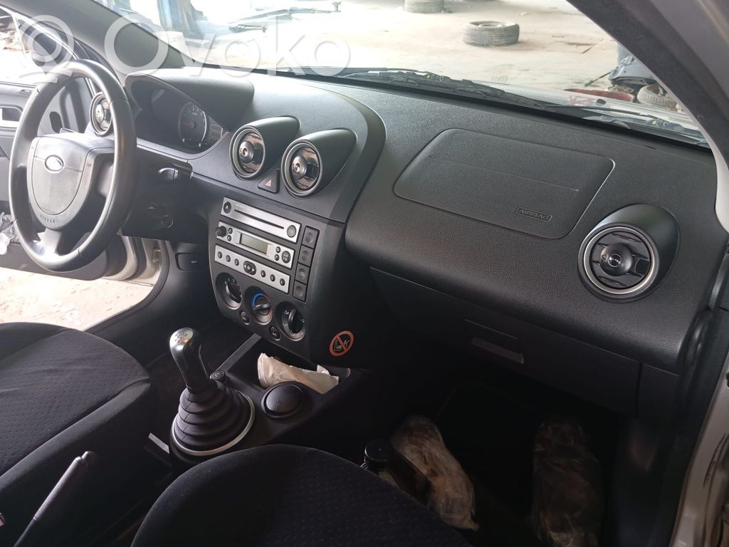 Fiesta Fiesta  2S6H8005CC