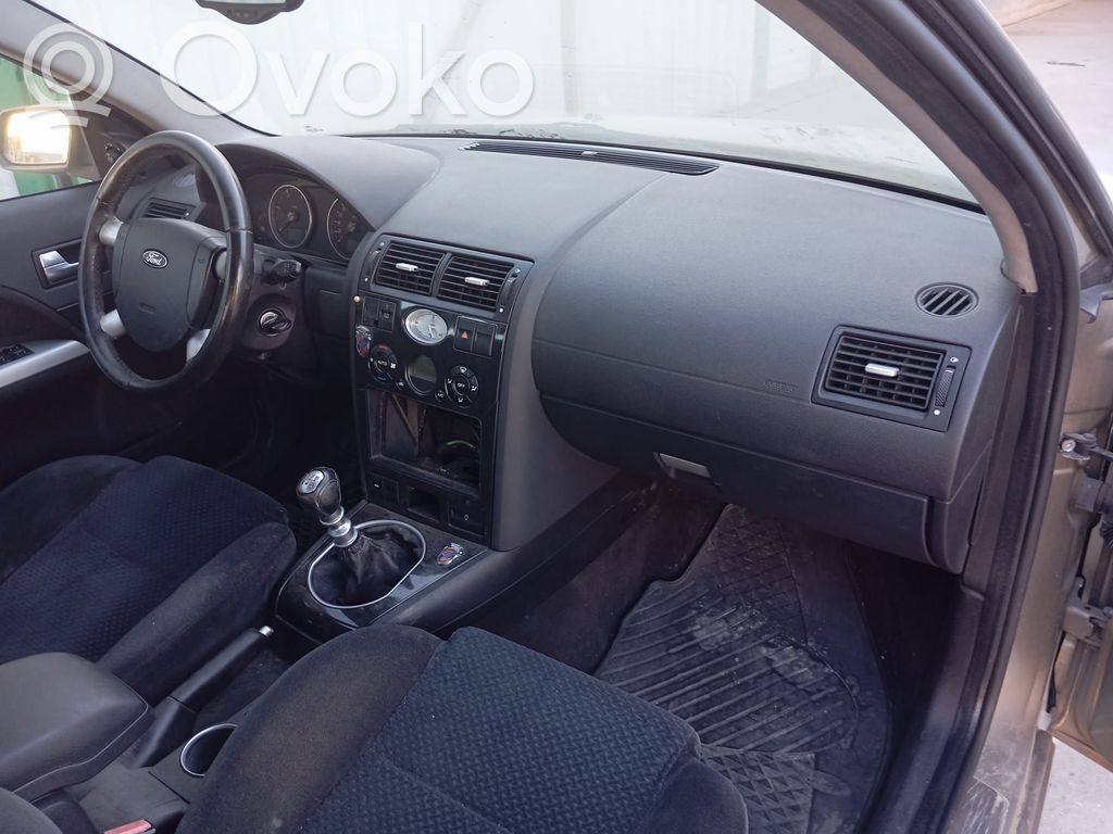 Mondeo Mk III Mondeo  868963A