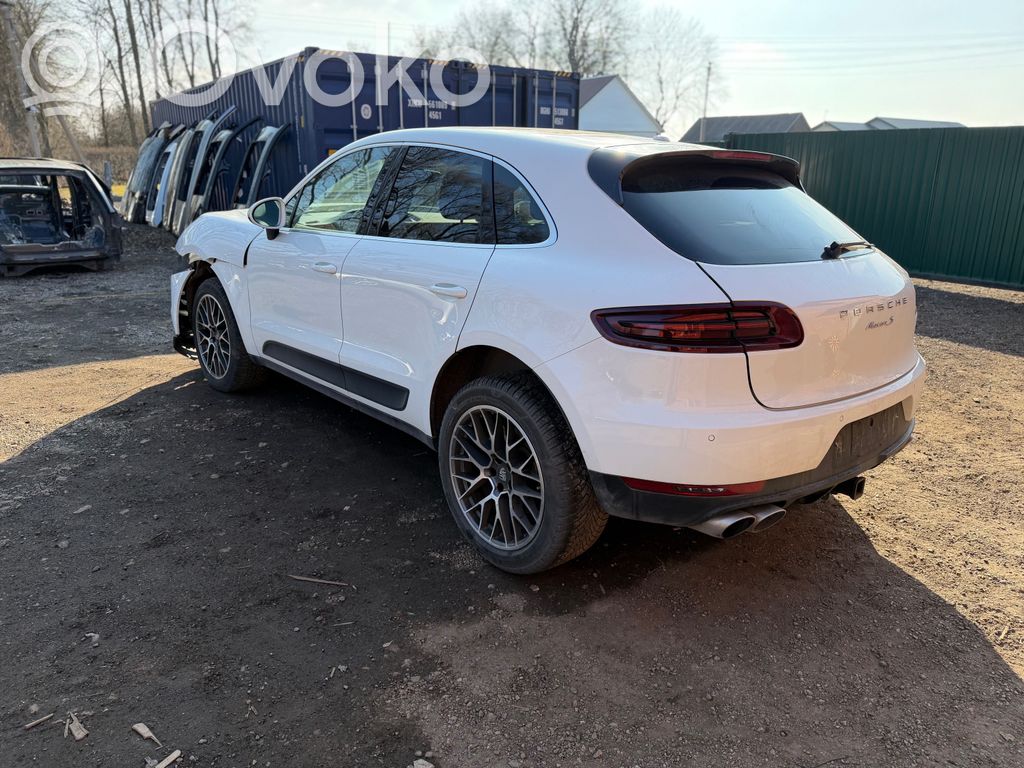 Macan (95B) Macan  95B906203C