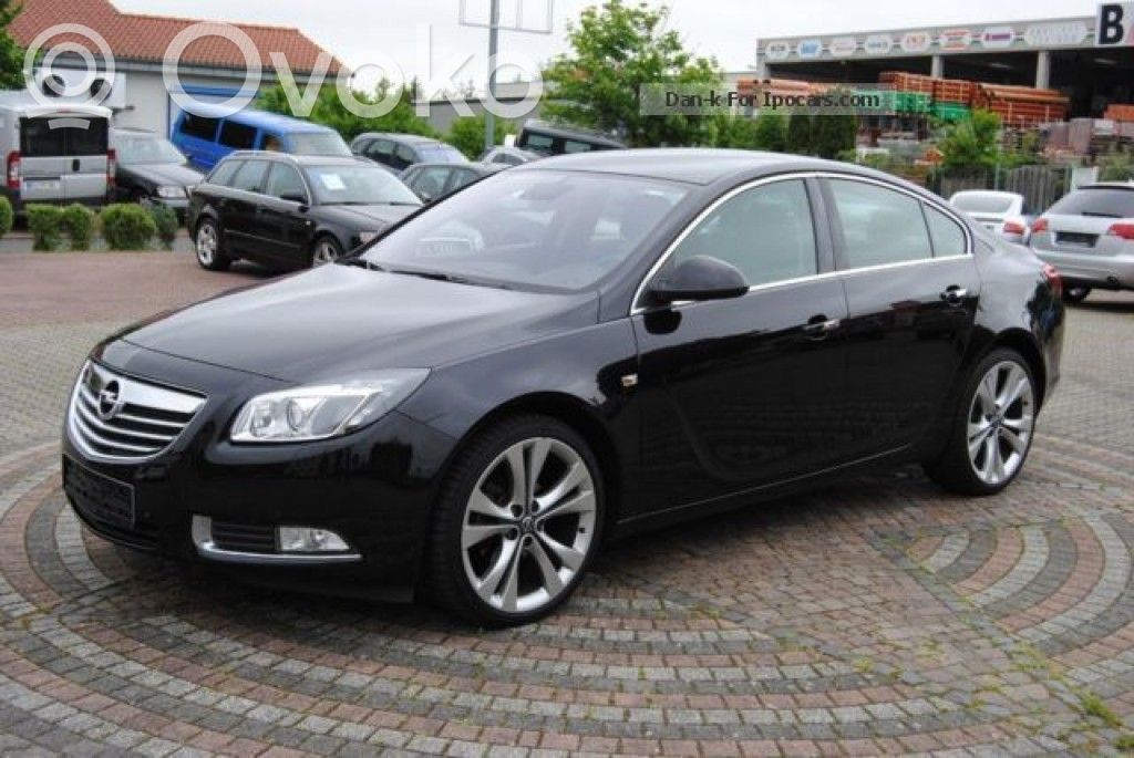 Insignia A Insignia  13505741