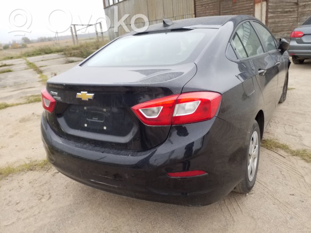 Cruze II Cruze  12685682