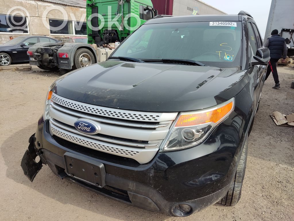 Explorer Explorer  8A5A5426412EA
