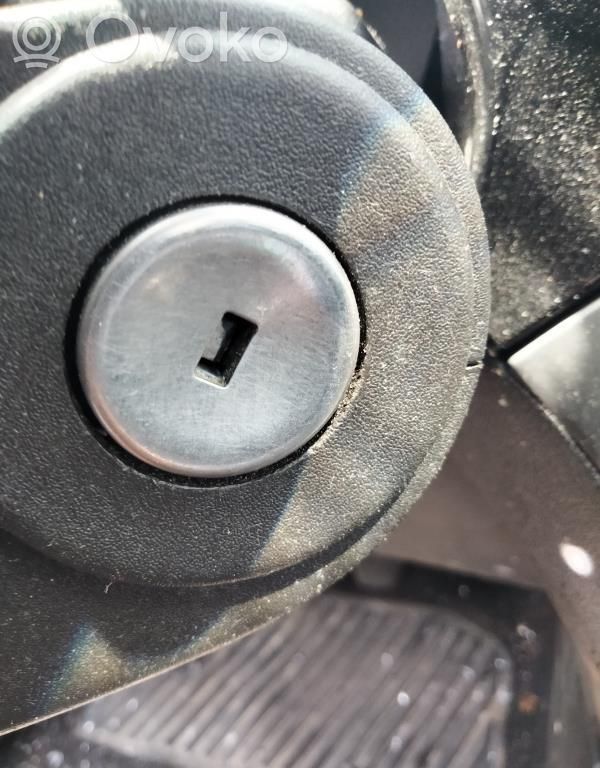 Corsa E Corsa  13427741