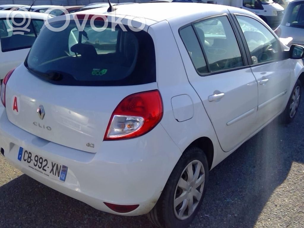 Clio III Clio  8200399776