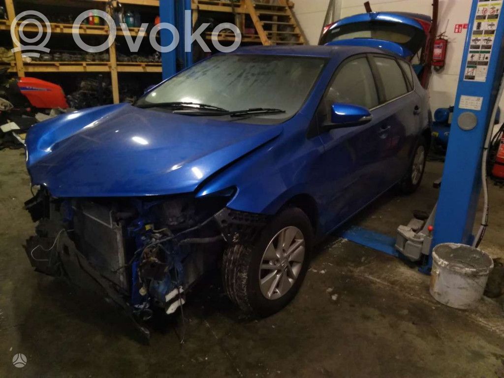 Auris E180 Auris