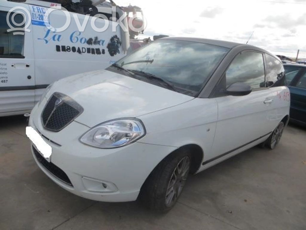 Ypsilon Ypsilon  51753392