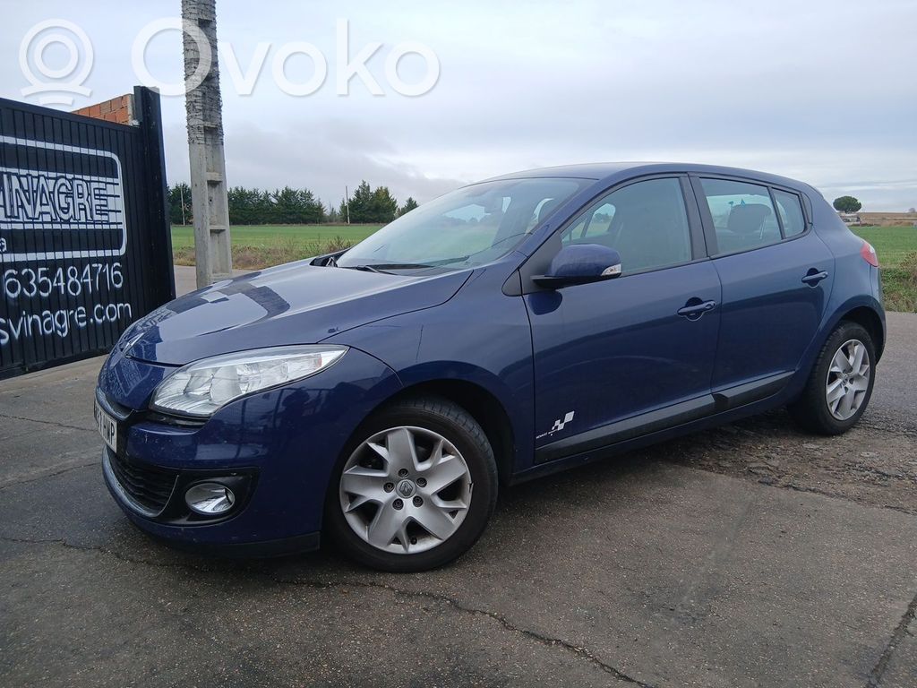 Megane III Megane  8200437489