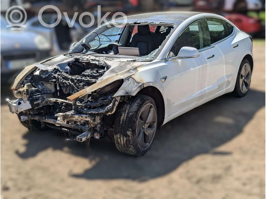 Model 3 Tesla Model 3  1081584