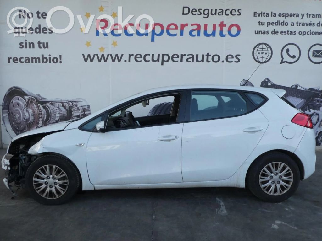 Ceed Ceed, Ceed SW, Pro Ceed  82450A2010