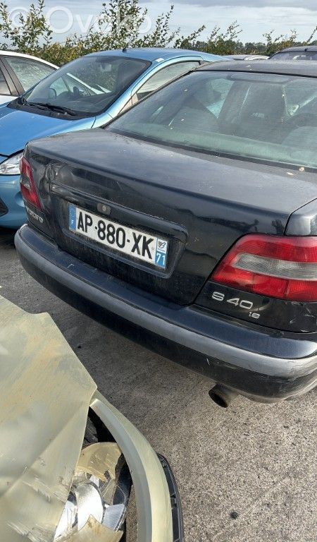 S40, V40 S40, V40
