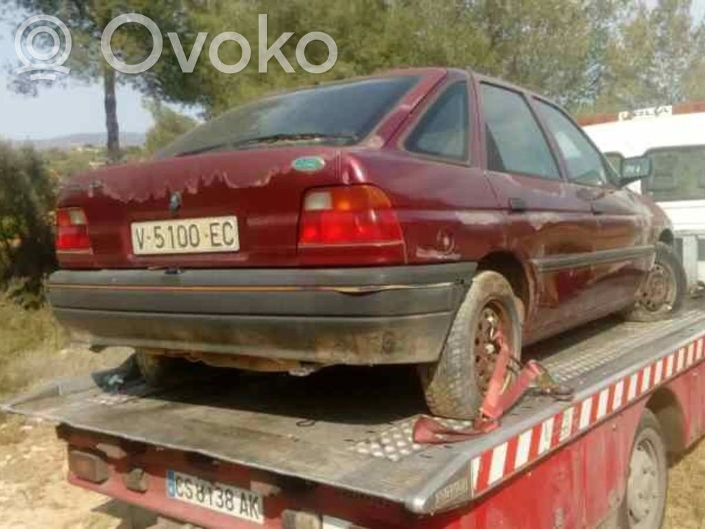 Escort Escort  89FF10300AC
