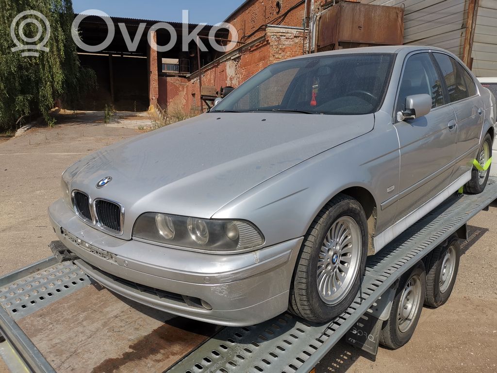 5 E39 Series 5  8371884