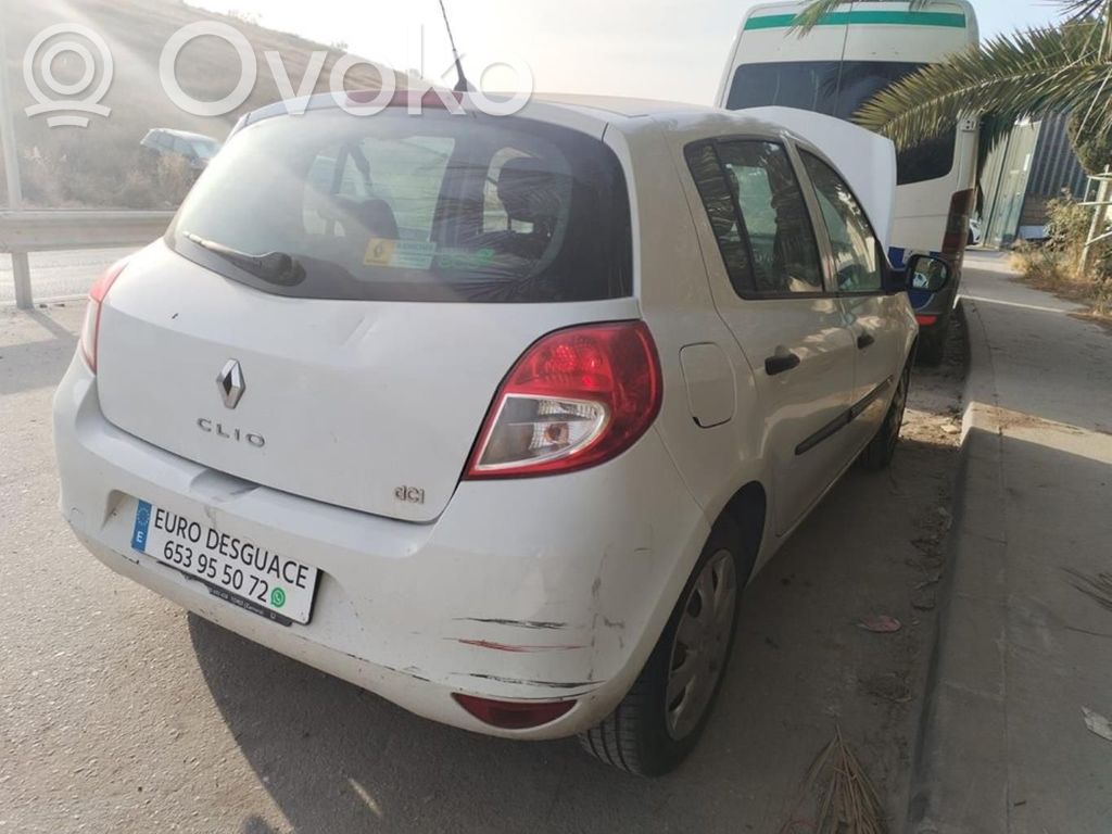 Clio II Clio  8200252408