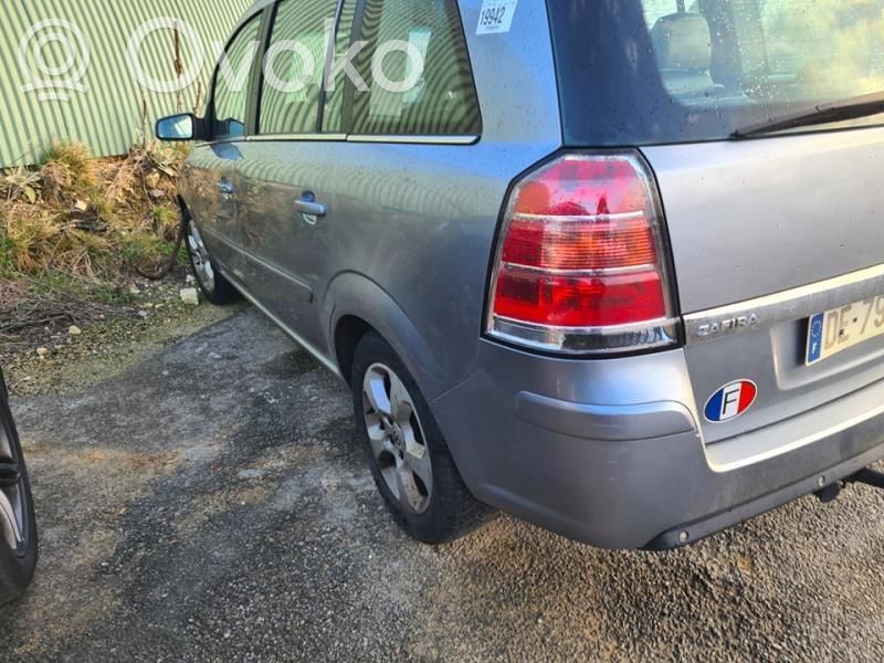 Zafira B Zafira  13203016