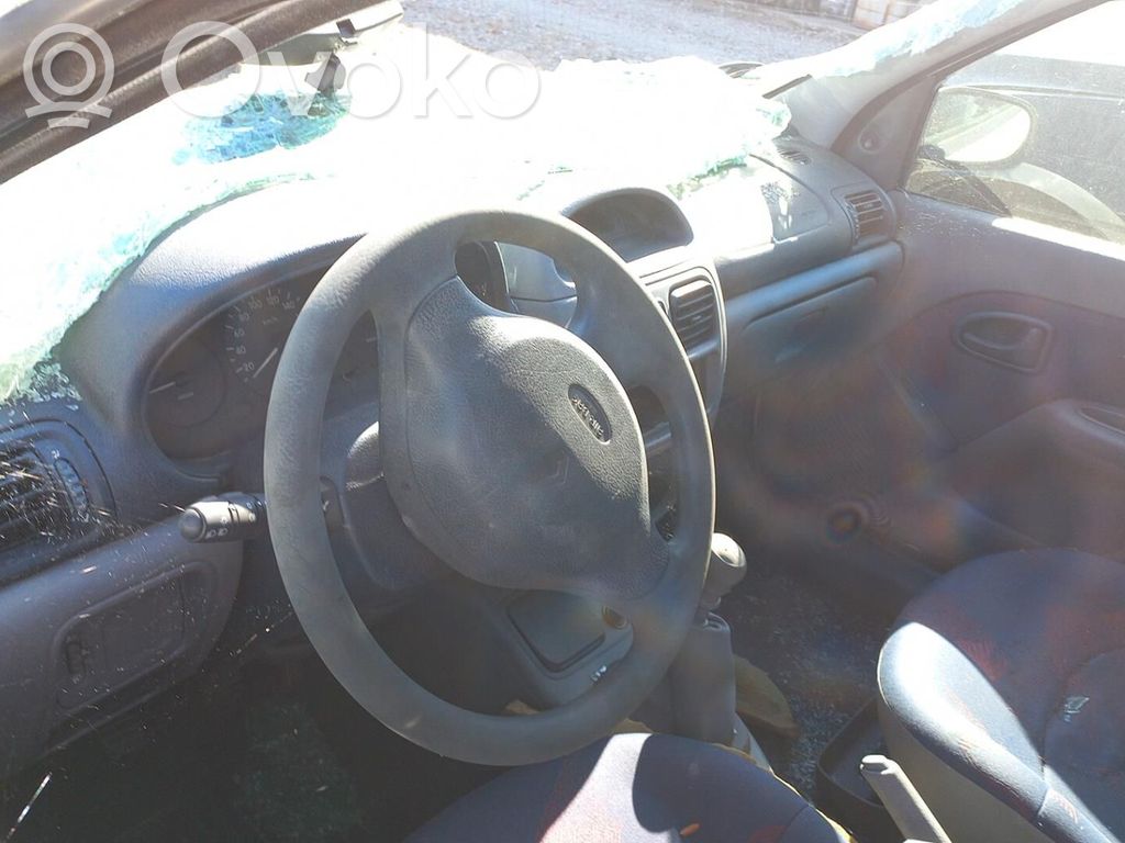 Clio II Clio  7701047552