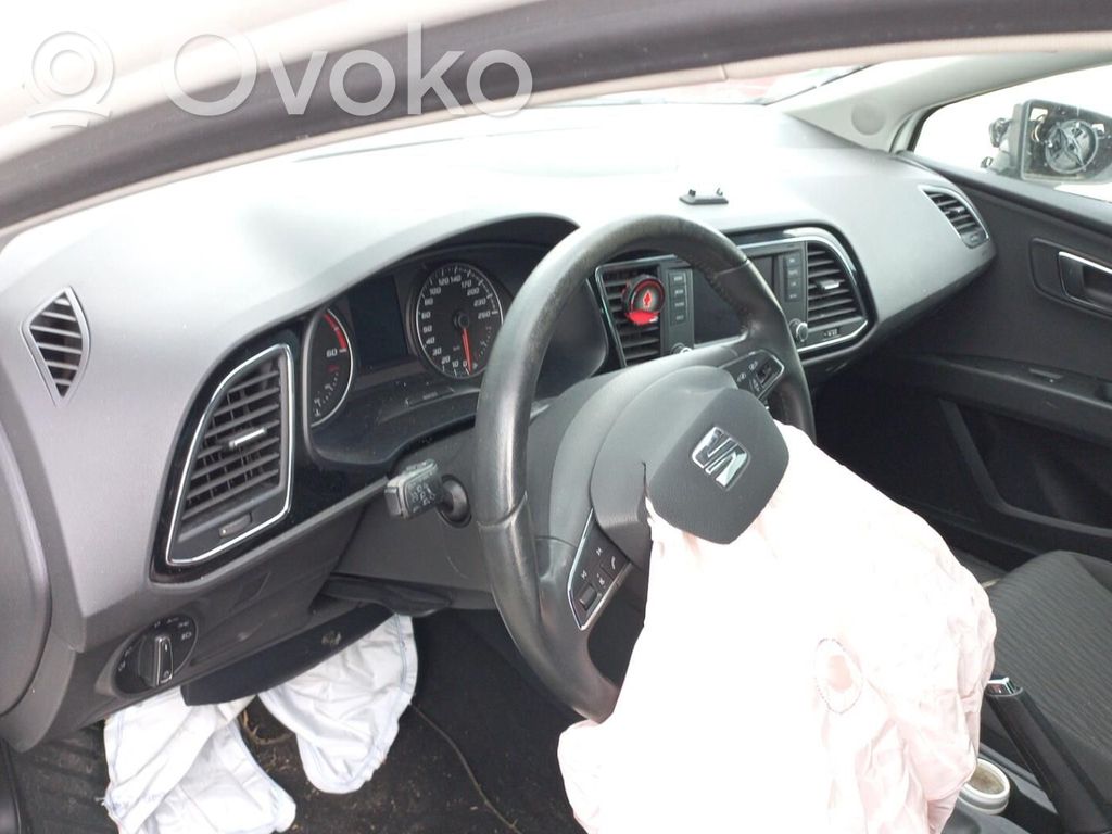 Leon (5F) Leon  04L100090