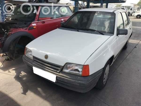 Kadett E Kadett  90007601