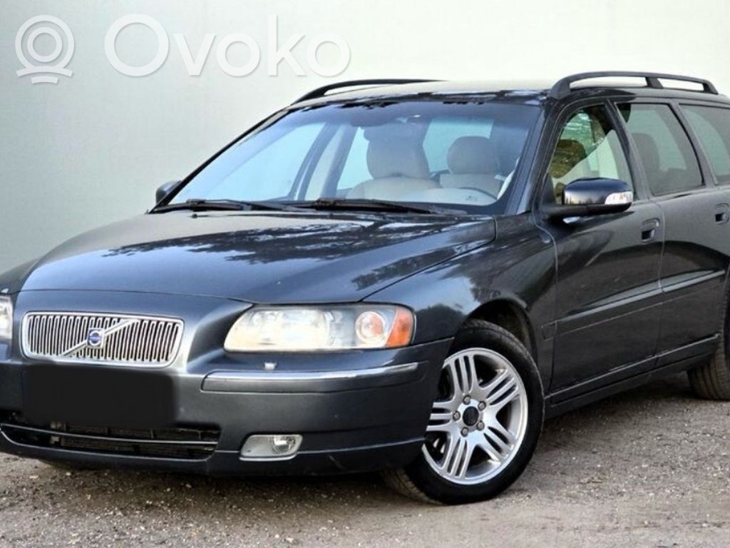 V70 S70, V70, V70 XC  P30793676