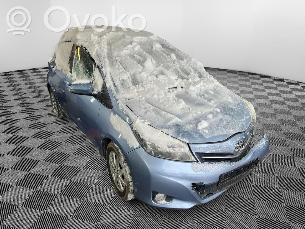 Yaris Yaris  7P1700