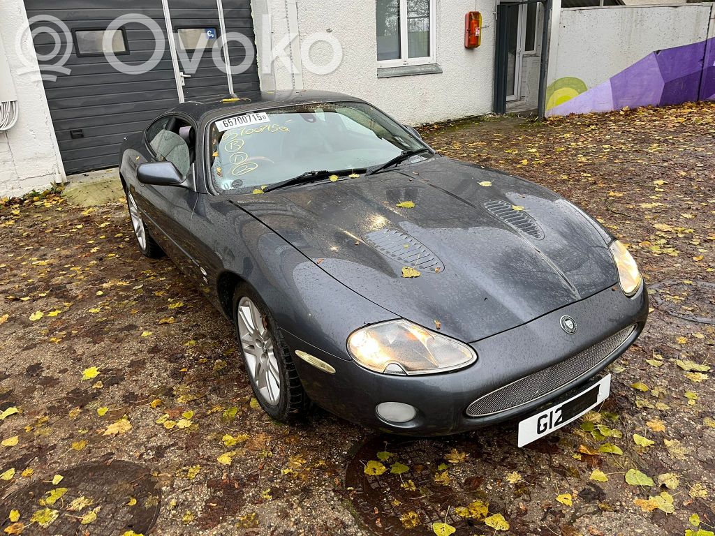 XK8 - XKR XK-Series